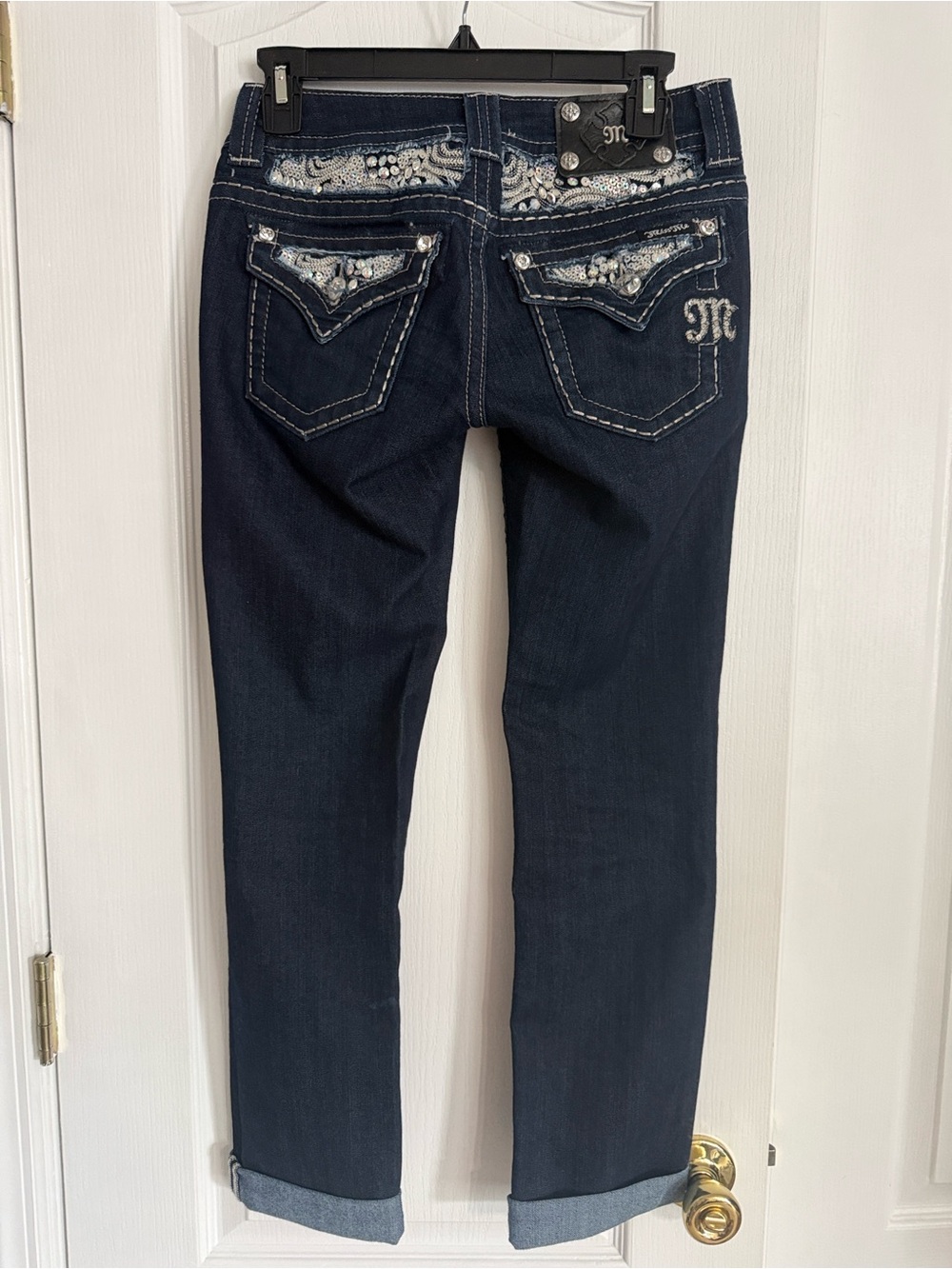 Miss Me Cropped Skinny Dark Blue Jeans Embellished and Sequined Style JE5758Y3.